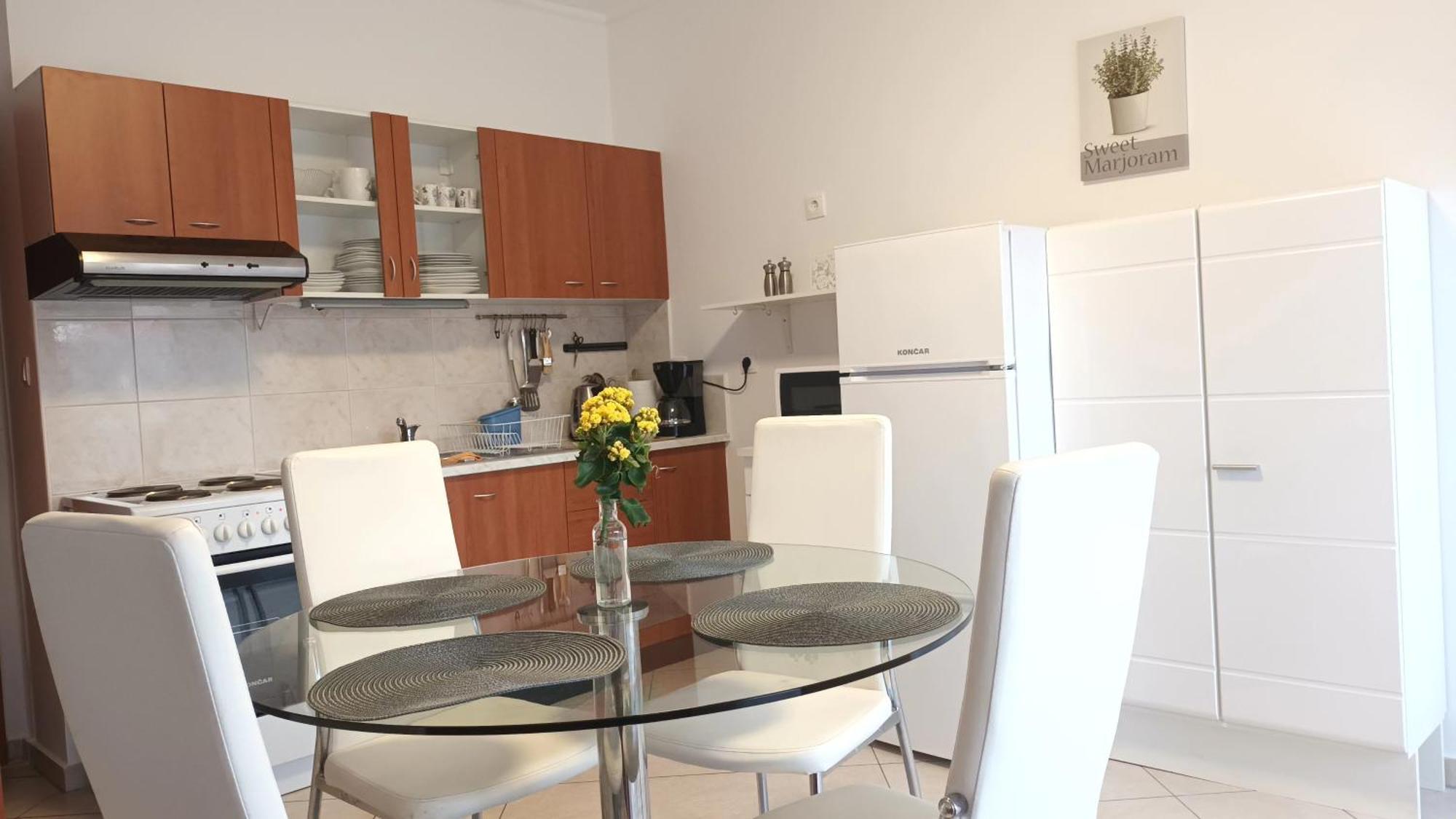 Apartman Sandra -Private Parking And Garden Zara Esterno foto
