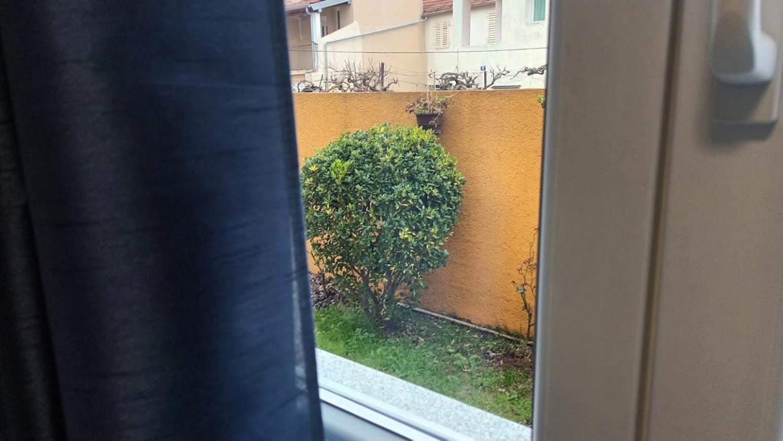 Apartman Sandra -Private Parking And Garden Zara Esterno foto
